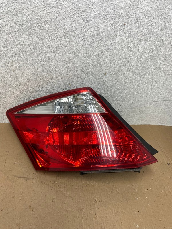 2008 to 2010 Honda Accord Coupe Left Driver LH Side Tail Light AE6528 LK