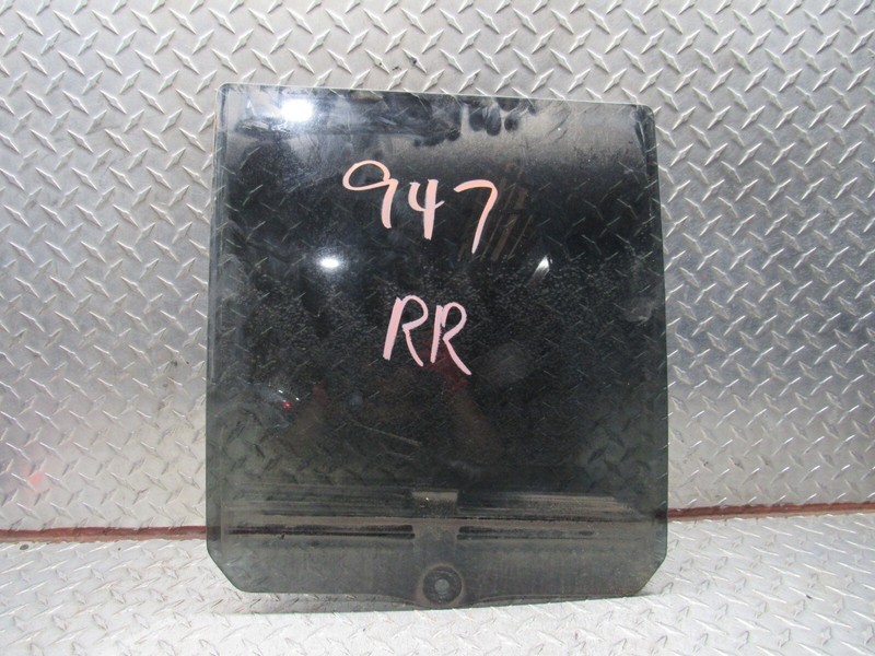 84-01 CHEROKEE/ 84-90 WAGONEER RIGHT PASSENGER REAR DOOR WINDOW GLASS