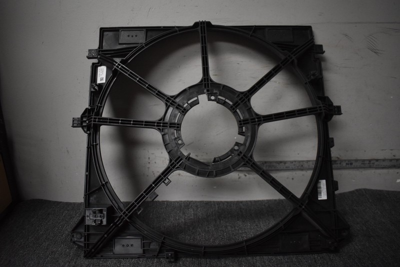 GM FAN MOLDING FACTORY OEM
