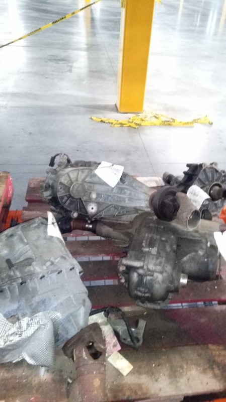 Used Transfer Case Assembly fits: 2010 Ford Explorer exc. Sport Trac 4.0L ID 7L2