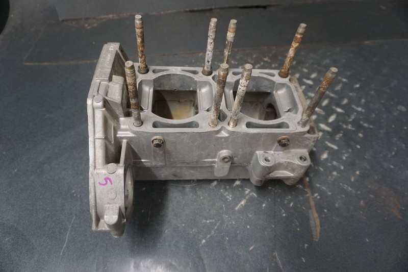 1994-1996 Yamaha OEM Engine Motor Crankcase Ass'y VMAX 500 600