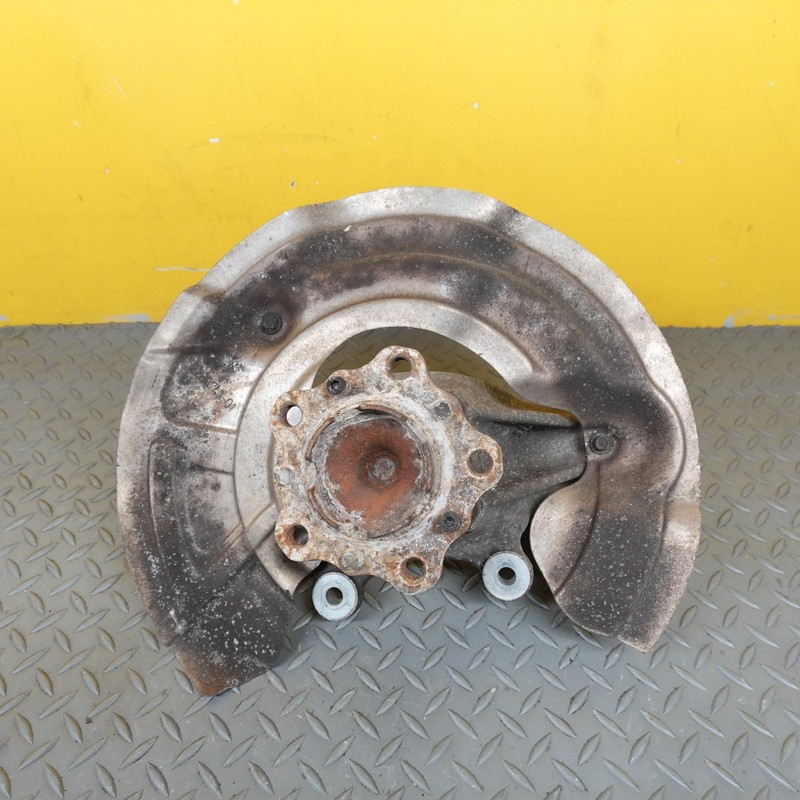 2016-2020 BMW M2 F87 Front Lh Spindle Knuckle Wheel Hub Oem 228400105