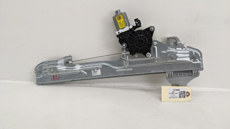 Front Right Door Window Regulator w/ Motor 2021 Hyundai Kona 82402-J9000 18 - 23