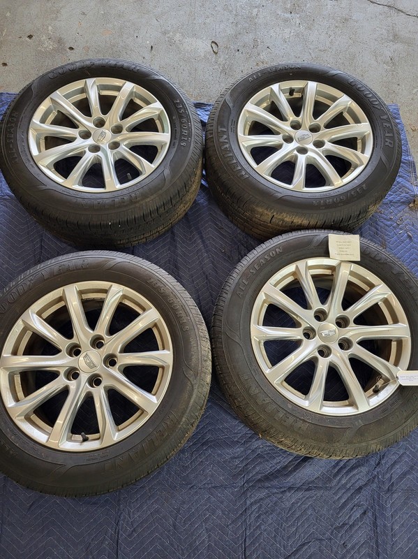 2019-2023 Cadillac XT4 Wheel Rim SET of 4 235/60R18 18x8 120mm OEM 84006619