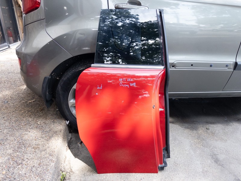 08-14 Mini Cooper Clubman R55 REAR RIGHT DOOR SHELL COMPLETE Red 851 OEM