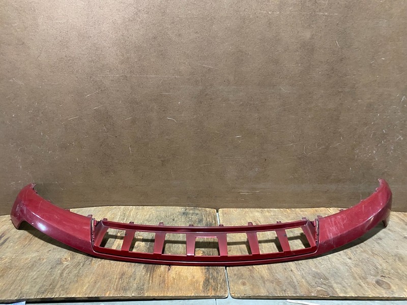 2013 to 2016 GMC Acadia Denali Front Lower Bumper Cover 20982396 AE3567