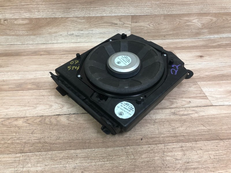 BMW OEM E60 E63 E64 528 535 645 650 FRONT DRIVER SIDE SUBWOOFER SPEAKER 04-10 4