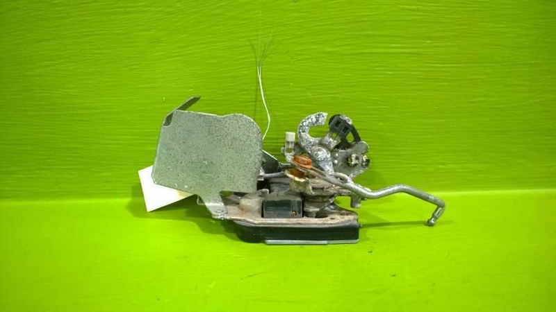 87 88 89 90 91 CAMRY PASSENGER RIGHT REAR DOOR LOCK LATCH OEM 3736-41