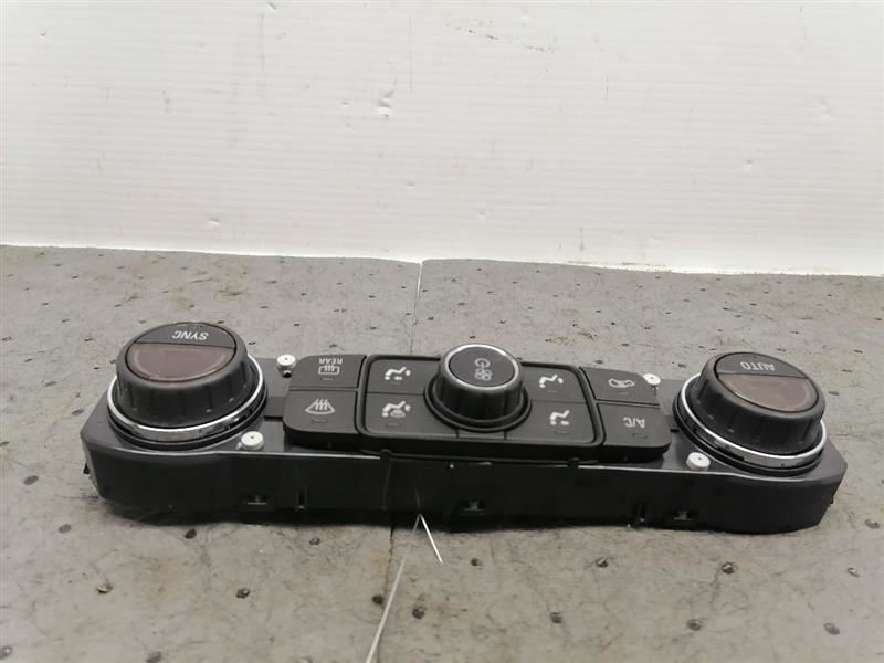 Temperature Control Opt CJ2 ID 84173748 Fits 17-19 SILVERADO 2500 PICKUP 1176740