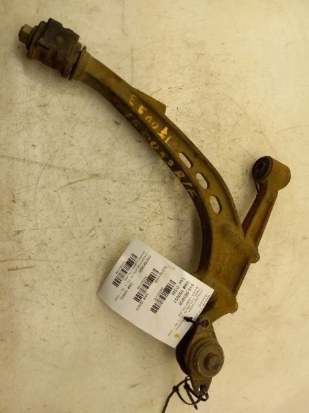 91-97 TOYOTA PREVIA 2.4L PASSENGER FRONT LOWER CONTROL ARM ASSEMBLY