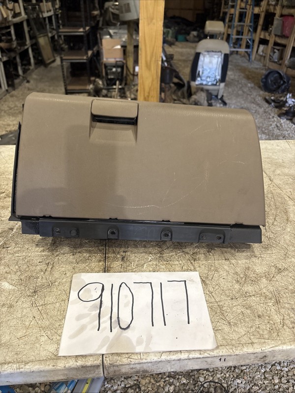 01-03 Dodge Durango Glove Box OEM