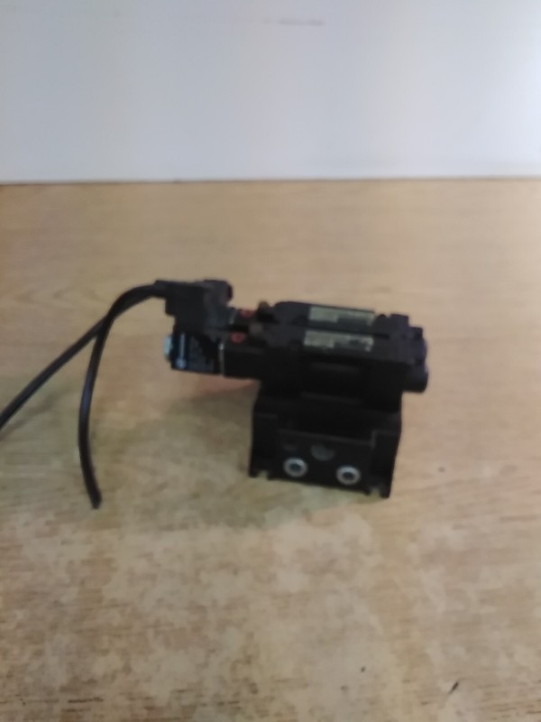 Norgren Pneumatic Air Control Valve MH01GDA74ALJD
