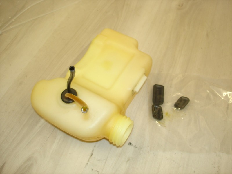 Strikemaster strike lite 4 stroke engine # eho35 gas fuel tankauger part