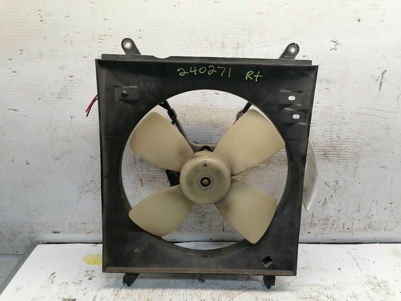 Passenger Radiator Fan Motor Fan Assembly 4 Cylinder Fits 97-99 CAMRY 1538947