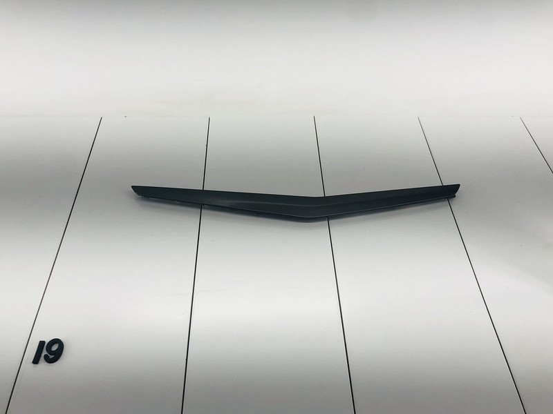 19-22 FORD ECOSPORT FRONT RIGHT PASSENGER SIDE INTERIOR DOOR ARMREST TRIM OEM