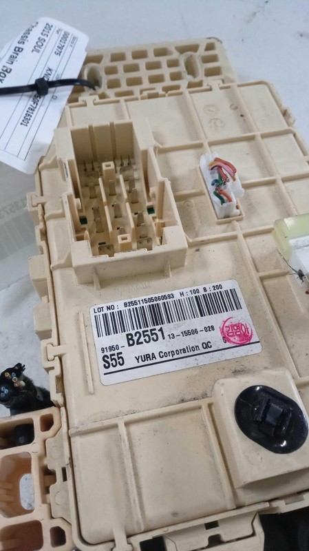 2015 KIA Soul Ignition Control Module OEM 95400B2BP0 122K Miles Green