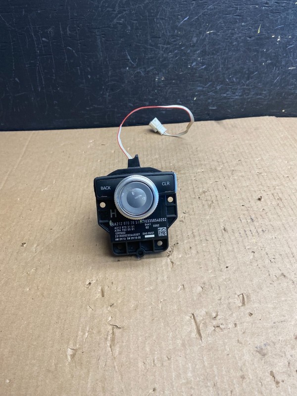2010 to 2013 Mercedes W212 E350 Controller Knob Multi Switch AE3837 DG