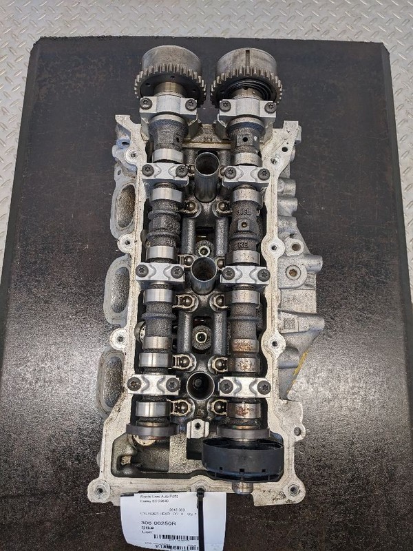 Passenger Right Cylinder Head 3.6L Fits 11-23 300 1154056