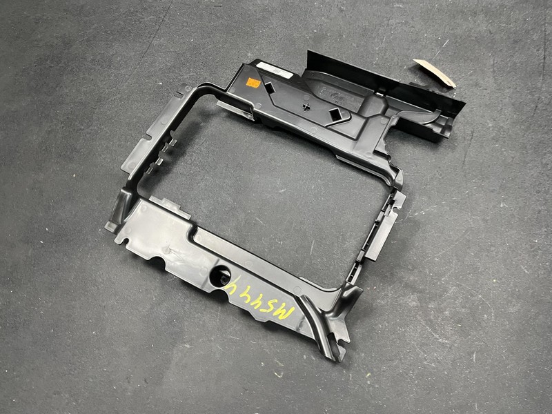 Battery Cover 2018 Mercedes GLS 550 1666800804 2017 2019