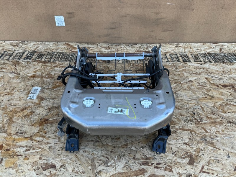INFINITI QX50 QX55 19-24 OEM FRONT RIGHT PASSENGER SEAT FRAME RAIL TRACK W MOTOR
