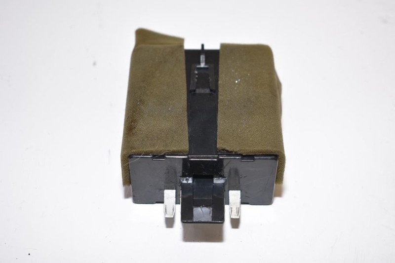 1990-1996 CHEVROLET CORVETTE C4 5.7L LT1 POWER WINDOW CONTROL MODULE 12088564