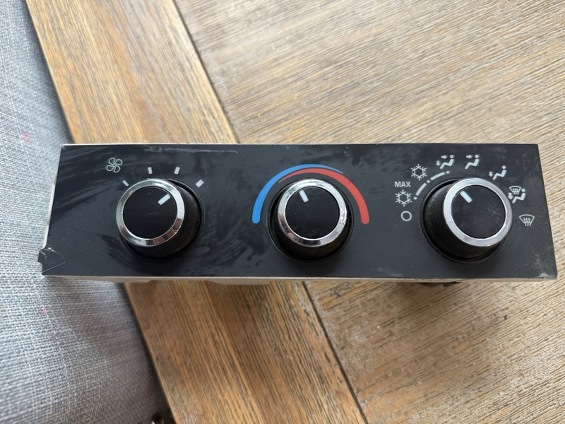 2008-2014 Chevy Express 1500 2500AC Heater Climate Control 15773678