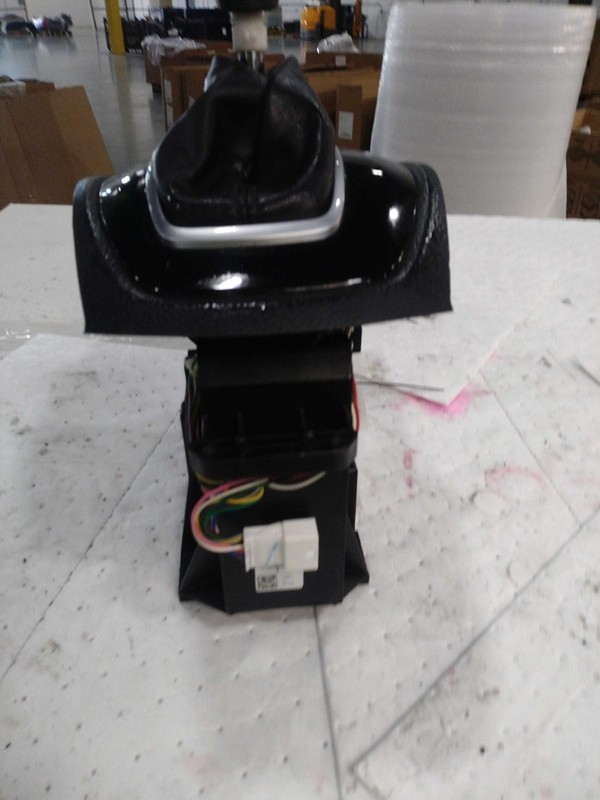 2017 Nissan Rogue Automatic Transmission Shift Lever Assembly - 63K Miles
