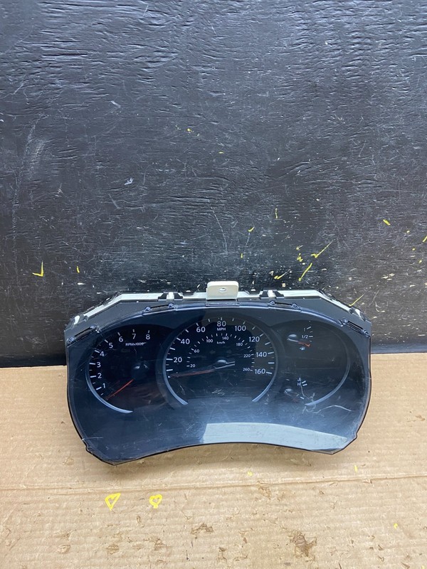 2011 to 2017 Nissan Quest Speedometer Cluster Gauge OEM W3231 DG