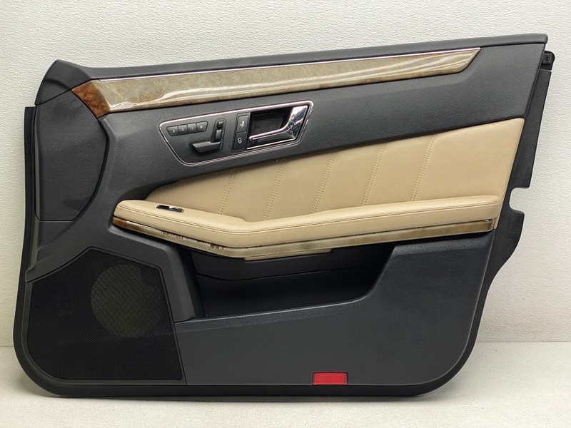 10-13 MERCEDES E350 FRONT RIGHT PASSENGER SIDE DOOR PANEL ASSEMBLY OEM LOT728