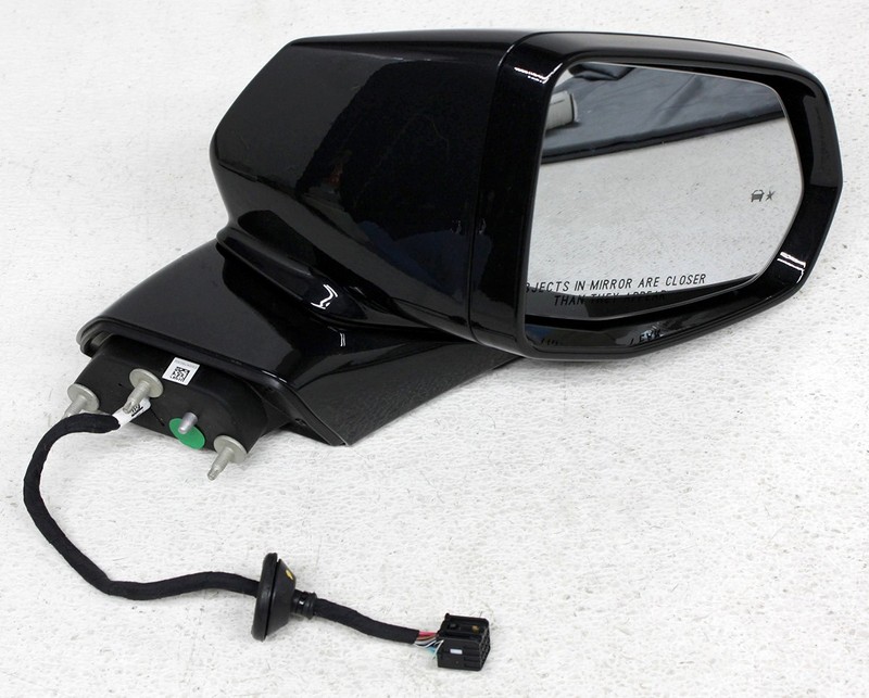OEM Right Side Mirror Scratches For Cadillac XT6 Luxury, Premium Manhattan Noir