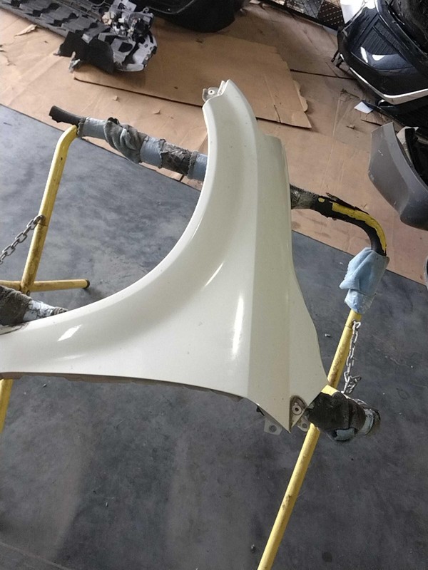 2007 Nissan Murano Left Fender White OEM 354474 Used 4DR SUV 190K Miles