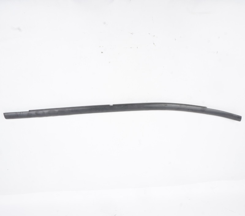 2015-2023 Jeep Renegade Rear Right Passenger Side Door Window Belt Molding OEM