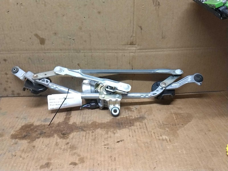 2022 Mazda CX-30 Wiper Motor OEM DGH96737X 28K Miles Grey