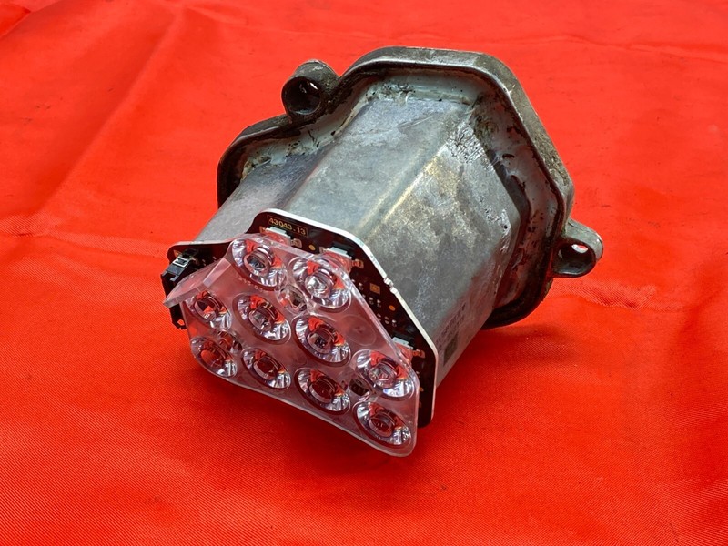 11-13 BMW F10 5 Series M5 Front Headlight LED Turn Signal Indicator Module OEM✅