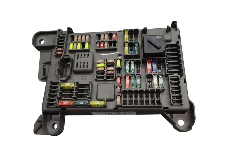07-13 BMW X5 E70 Power Junction Terminal Block Fuse Relay Box 693168703 Oem