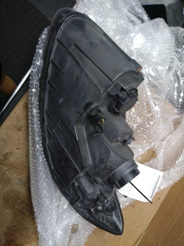 2009 Hyundai Santa Fe Right Headlight Assembly Blue Hazy 150K Miles OEM