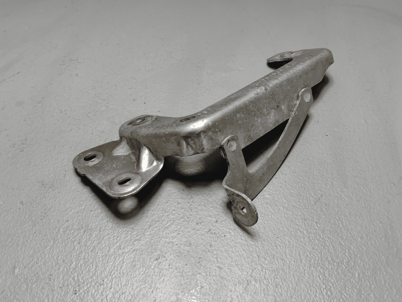 16-20 Tesla Model S Front Subframe Battery Chiller Oil Cooler Mount Bracket OEM