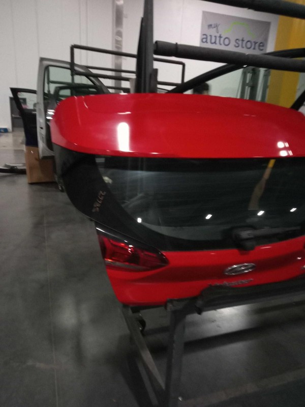 Used Deck Lid fits: 2019 Hyundai Veloster turbo LED lamps 1.6 Grade A