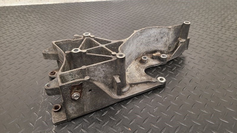 99-13 Chevrolet Silverado V8 Alternator P/S Pump Steering Bracket OEM 12554030