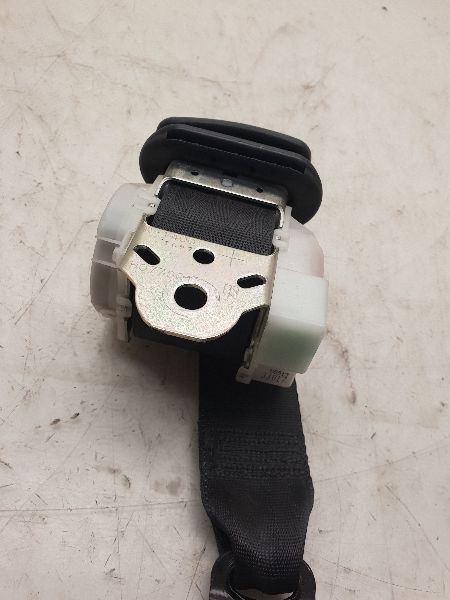 2009 TOYOTA YARIS DRIVER SIDE REAR SEAT BELT ASSEMBLY