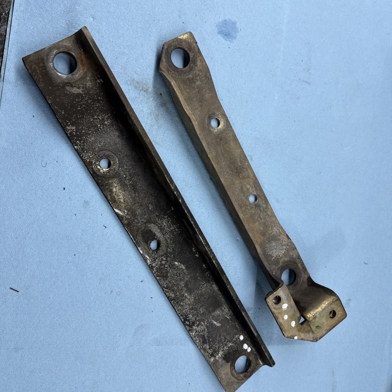 Yamaha G16 301cc G22 357cc Motor Mounting Brackets Good