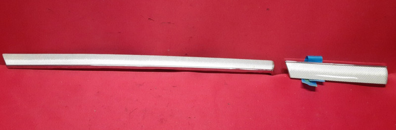 2010 - 2019 Lincoln MKT REAR RIGHT Door Panel Molding MetallicAE9Z-7420942-AC