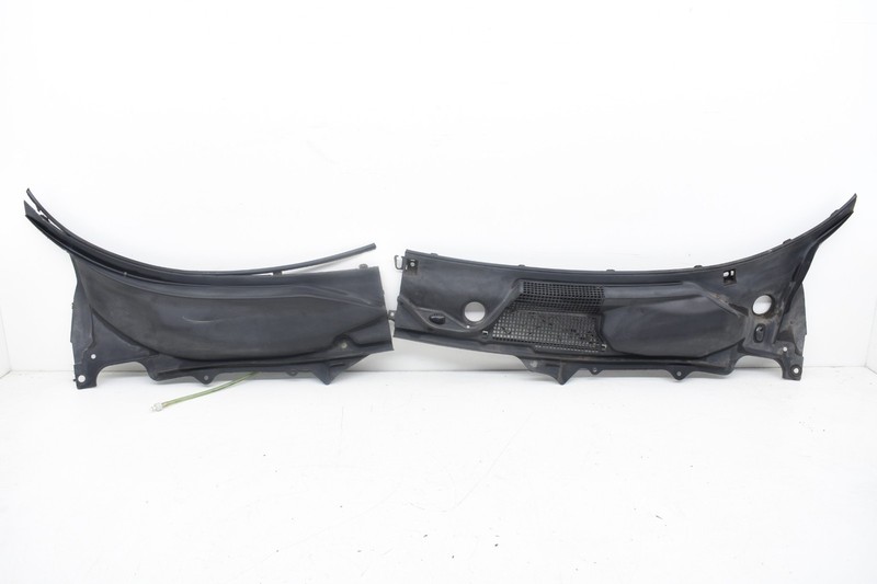 2004 NISSAN 350Z CONVERTIBLE FRONT WINDSHIELD COWL TRIM COVER PANEL SET OEM KW82