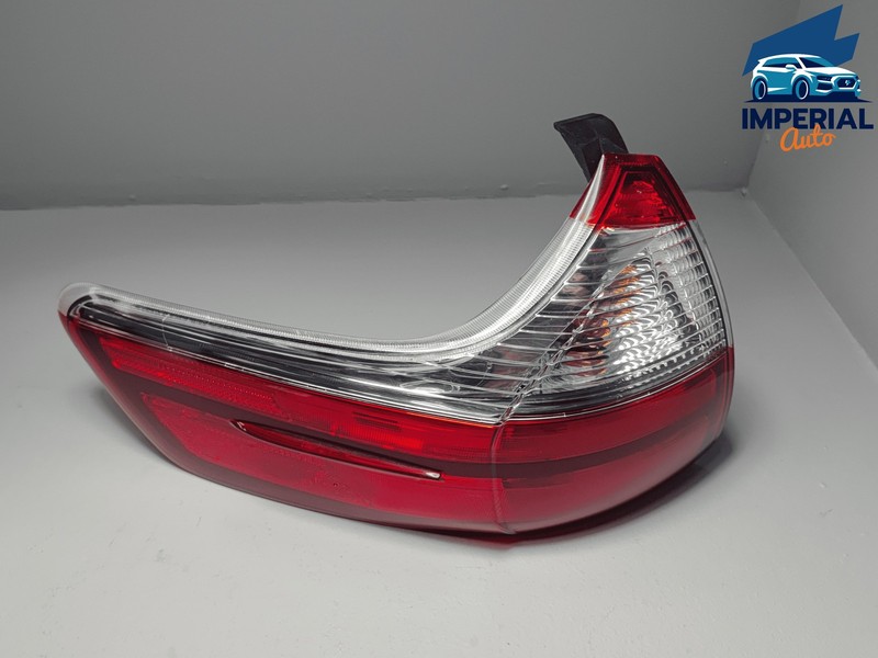 2020 Toyota Sienna REAR Left Driver Side OUTER Tail Lamp OEM