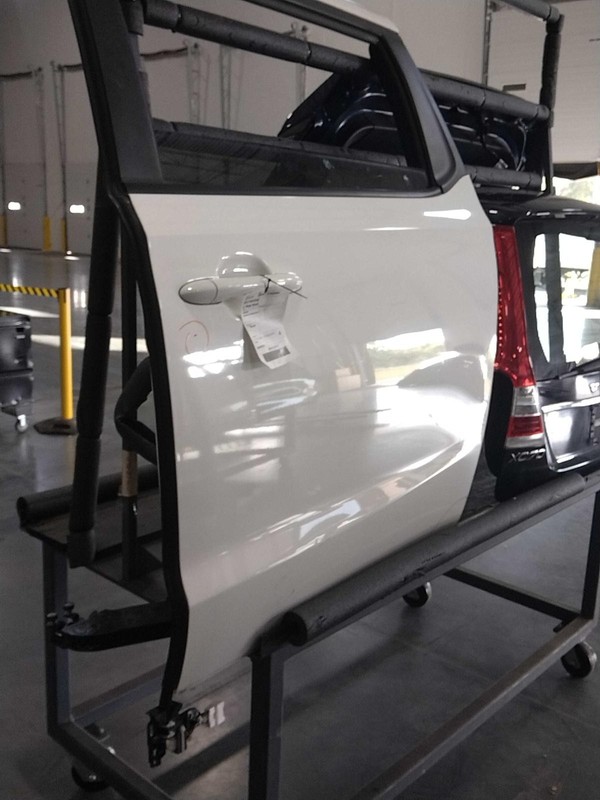 2017 KIA Sedona Left Door White 4DR Van 86000 Miles OEM Replacement Part