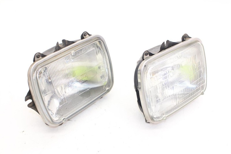 87-93 Mazda B-2600 Driver Left and Passenger Right Front Halogen Headlights