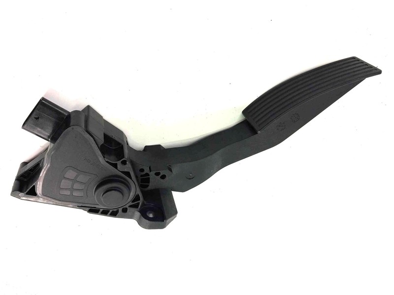 2021-2024 Chevy Trailblazer LT 1.3L Gas Pedal Assembly 42795022 OEM