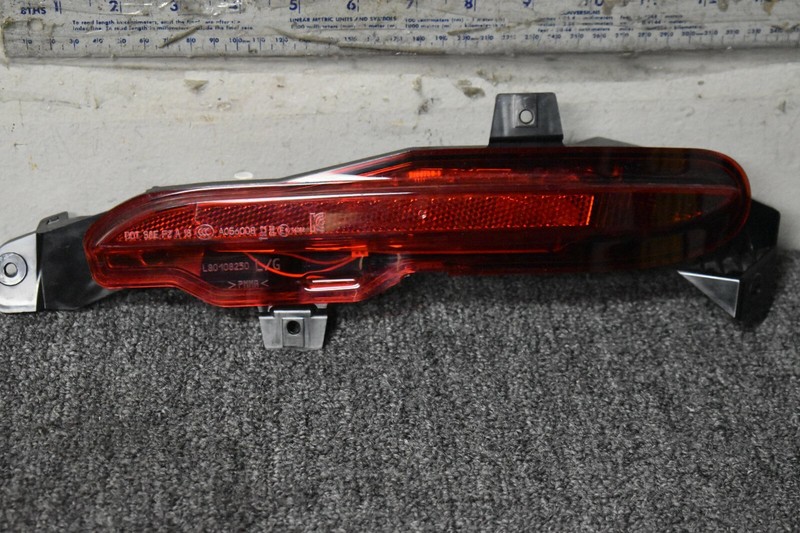 2018-2019 RANGE ROVER VELAR REFLECTOR LEFT SIDE FACTORY OEM