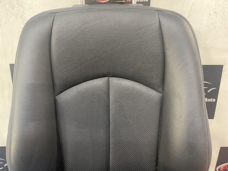 03-09 Mercedes W211 E350 CLS500 Front Right Backrest Seat Cushion OEM Middle *