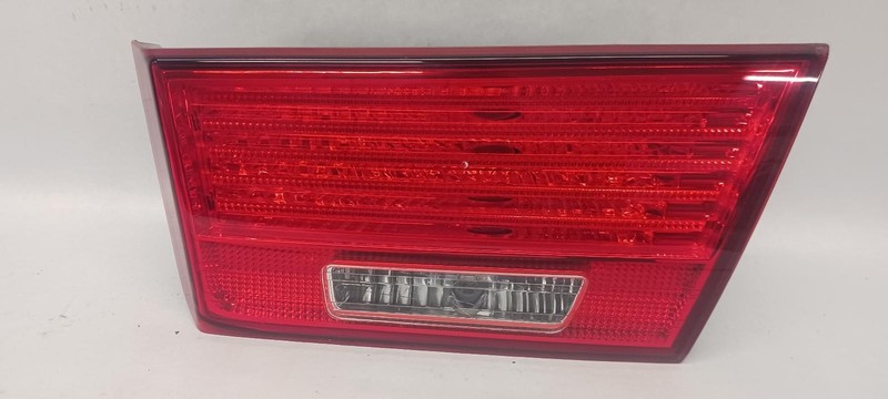 09-'10 HYUNDAI SONATA Right passenger inner Taillight OEM Grade A!